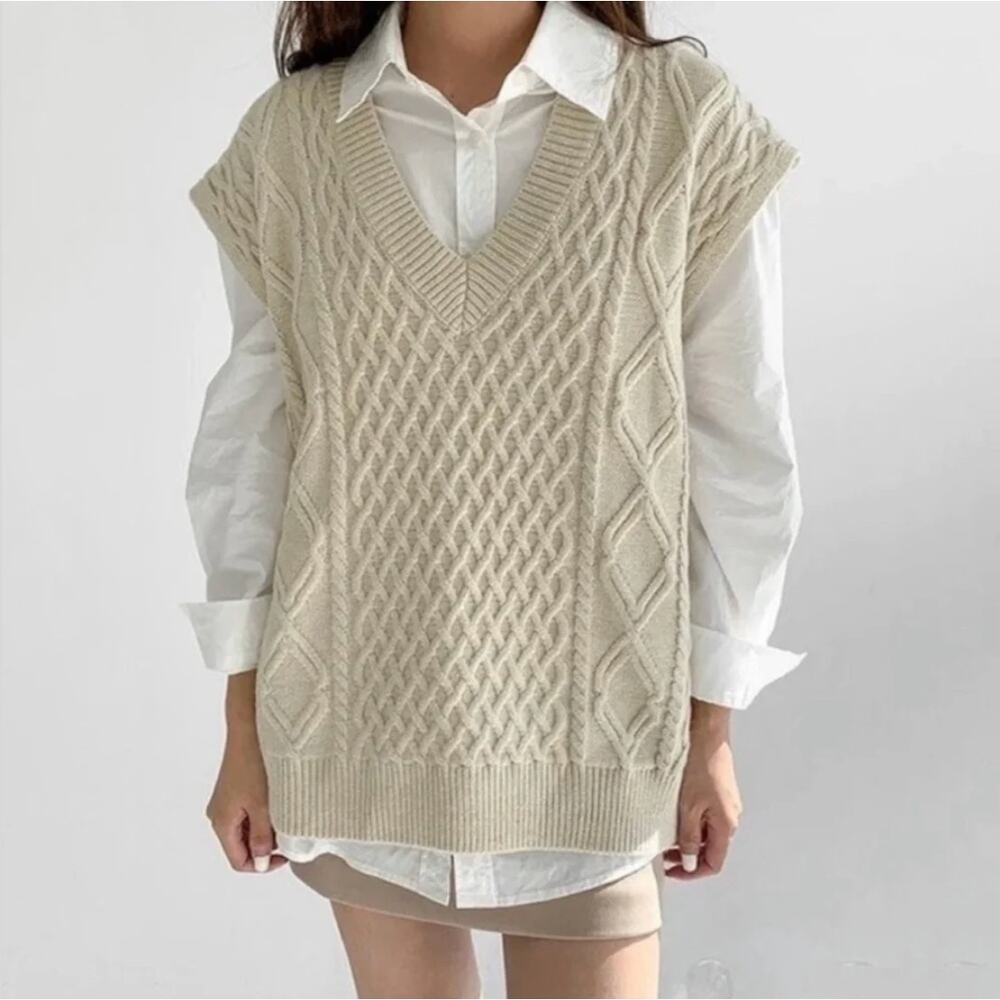 The Frankie Shop Oversized Cable Knit Wool Vest Cream M/L